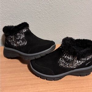 SKETCHERS Relaxed Fit Easy Going - Cozy Inn Womens Black Bootie SZ 5.5